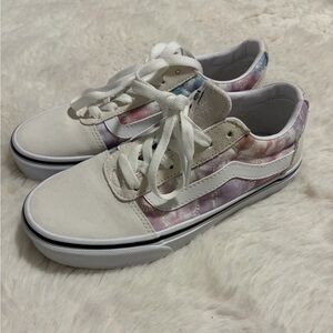 Vans Womens Sneakers - Cream and Multicolor